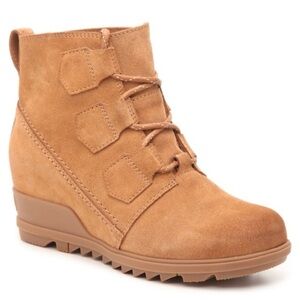 Sorel Evie Women's Tan Suede Lug Sole Lace Up Wedge Booties Ankle Boots Size 9.5